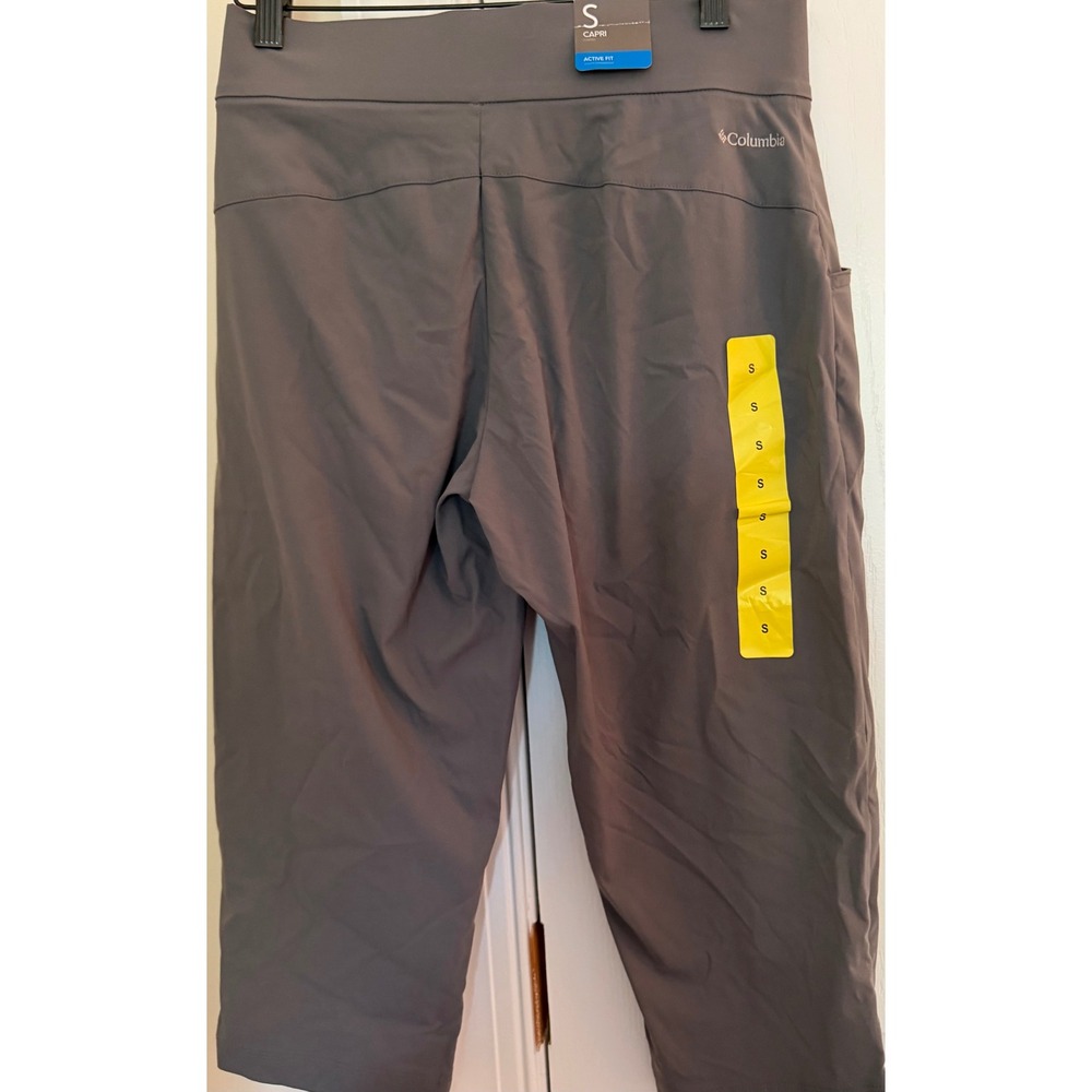 Columbia Womens Gray Active Fit Capri Pants Hiking Outdoor XK2441 New S